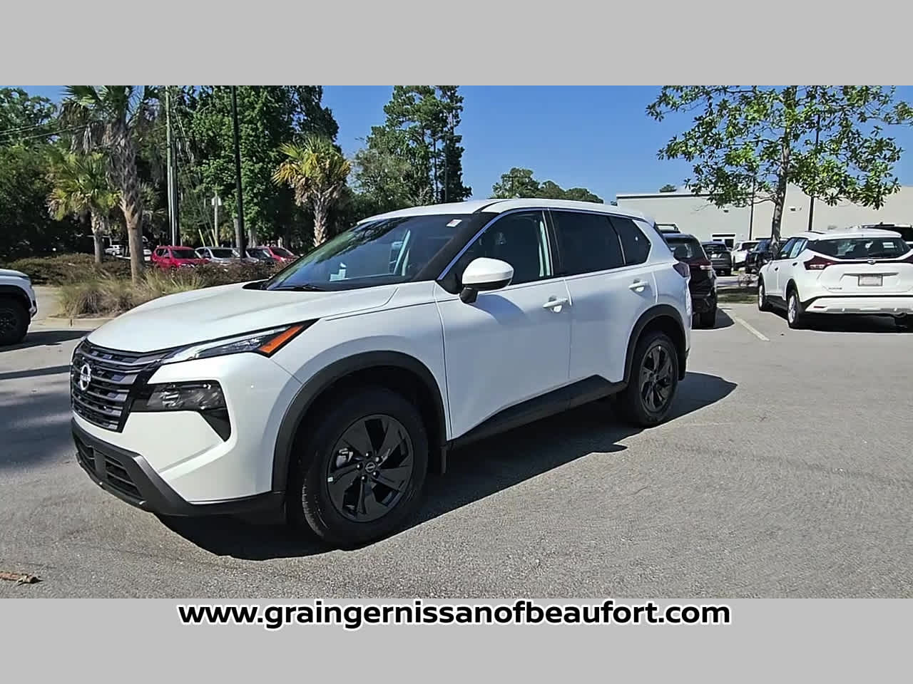 2026 Nissan Rogue SV