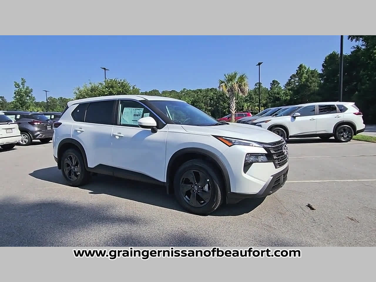 2026 Nissan Rogue SV