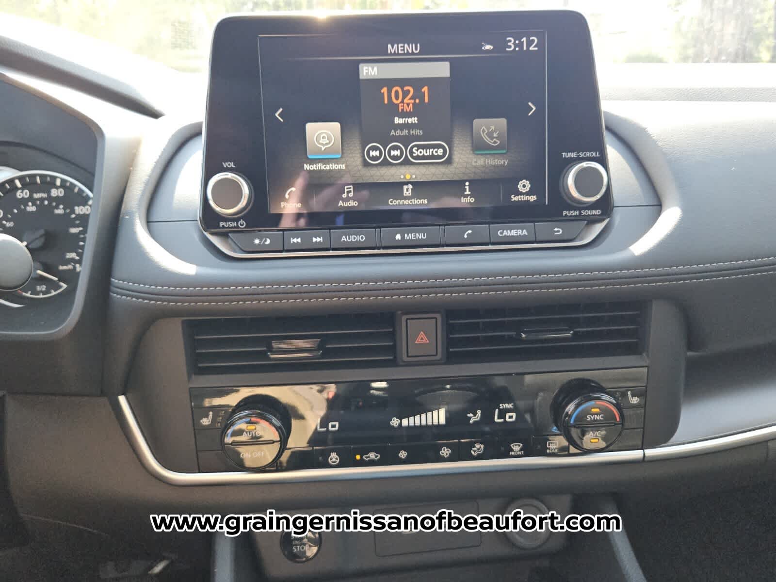 2026 Nissan Rogue SV