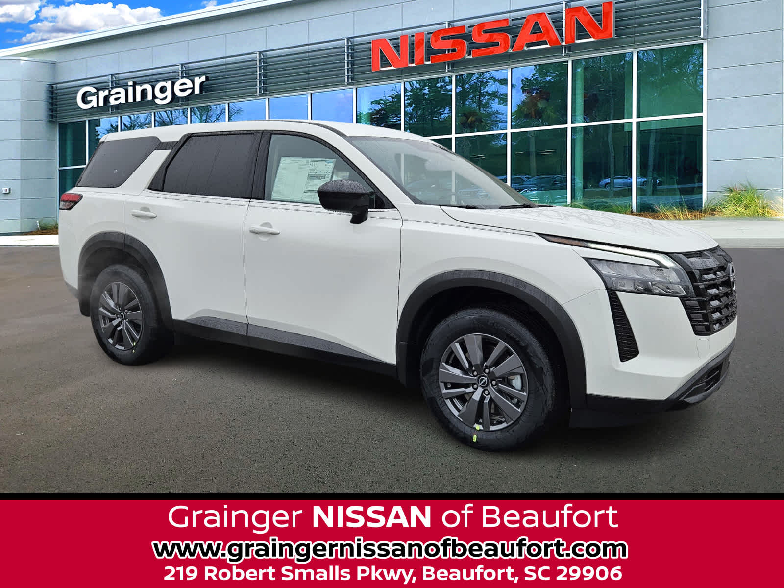 2026 Nissan Pathfinder S