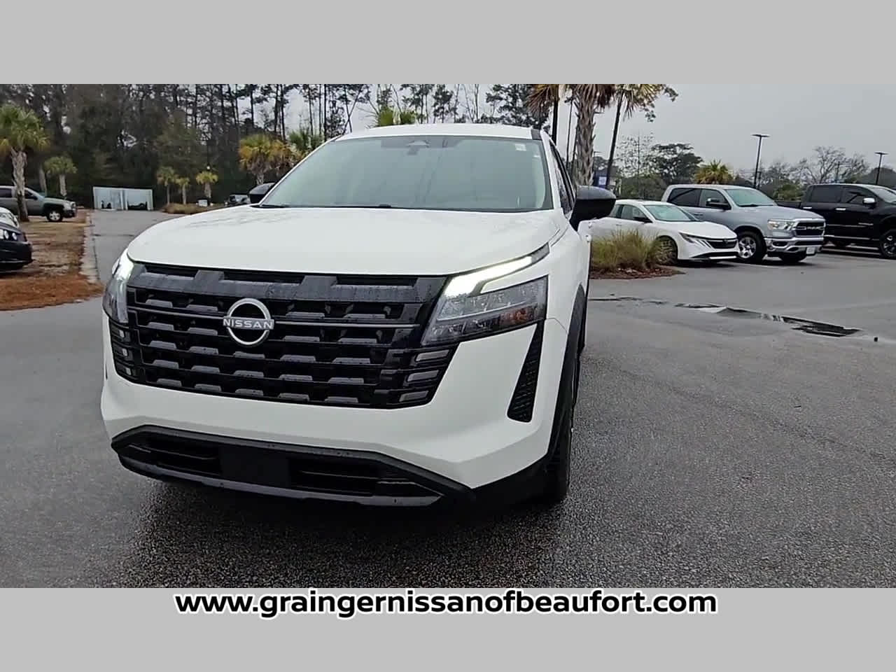 2026 Nissan Pathfinder S