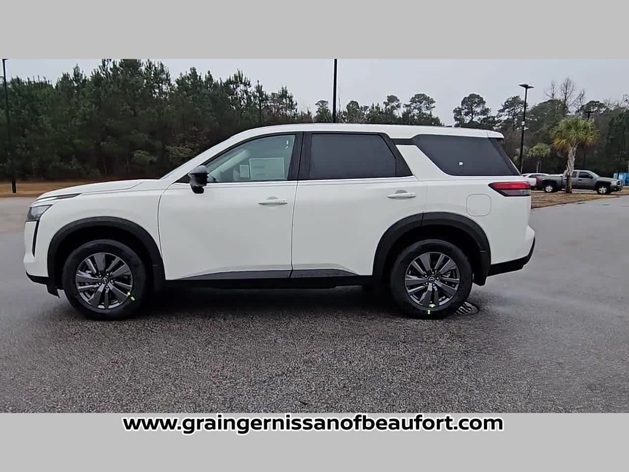 2026 Nissan Pathfinder S