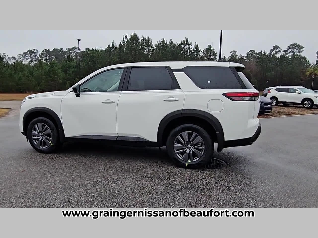 2026 Nissan Pathfinder S