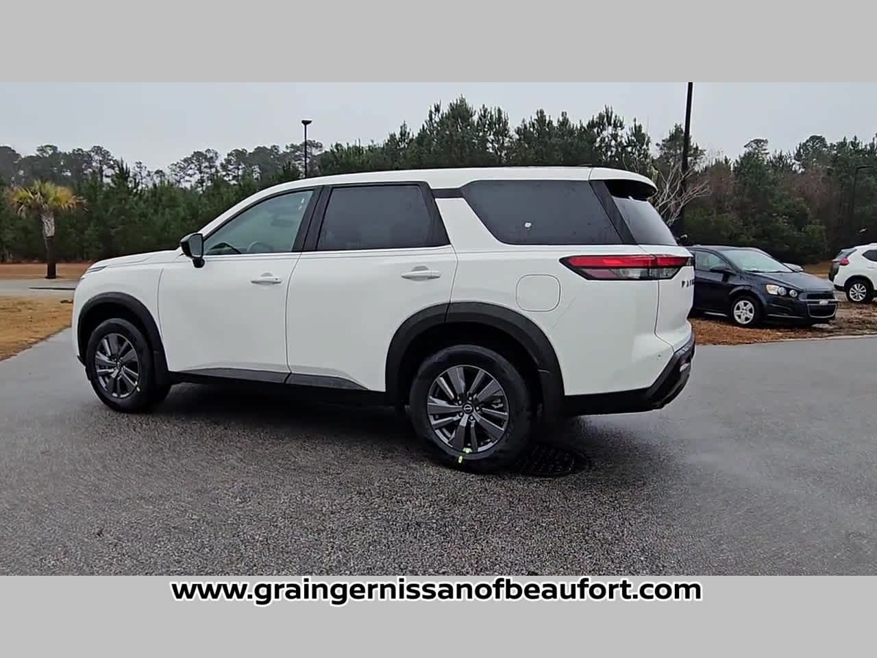 2026 Nissan Pathfinder S