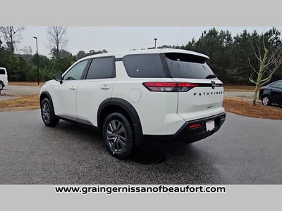 2026 Nissan Pathfinder S