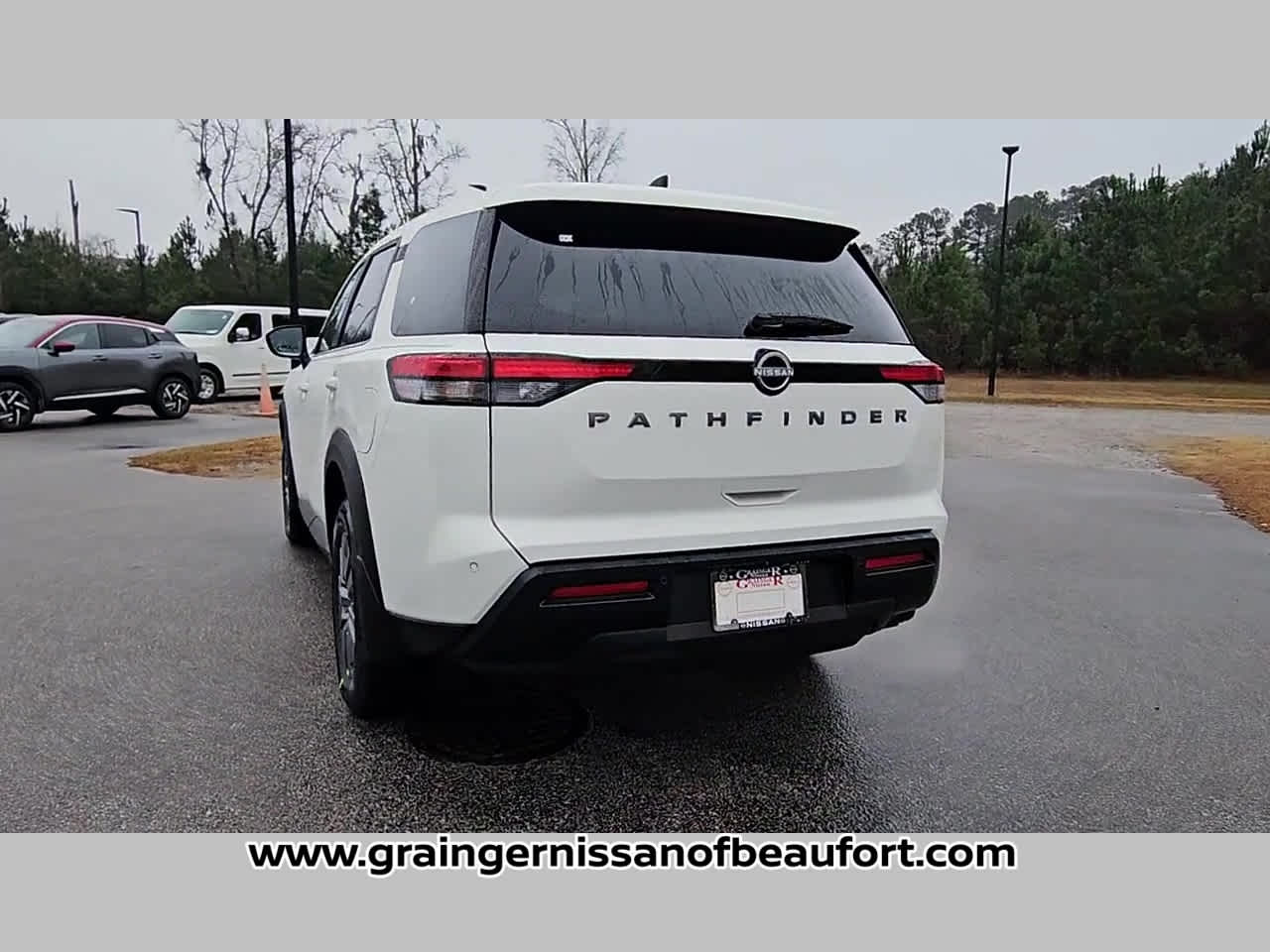 2026 Nissan Pathfinder S