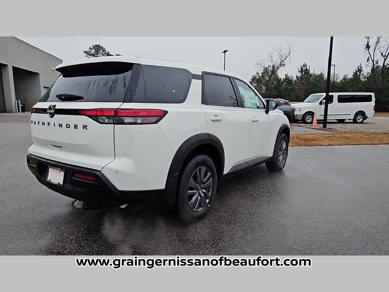 2026 Nissan Pathfinder S