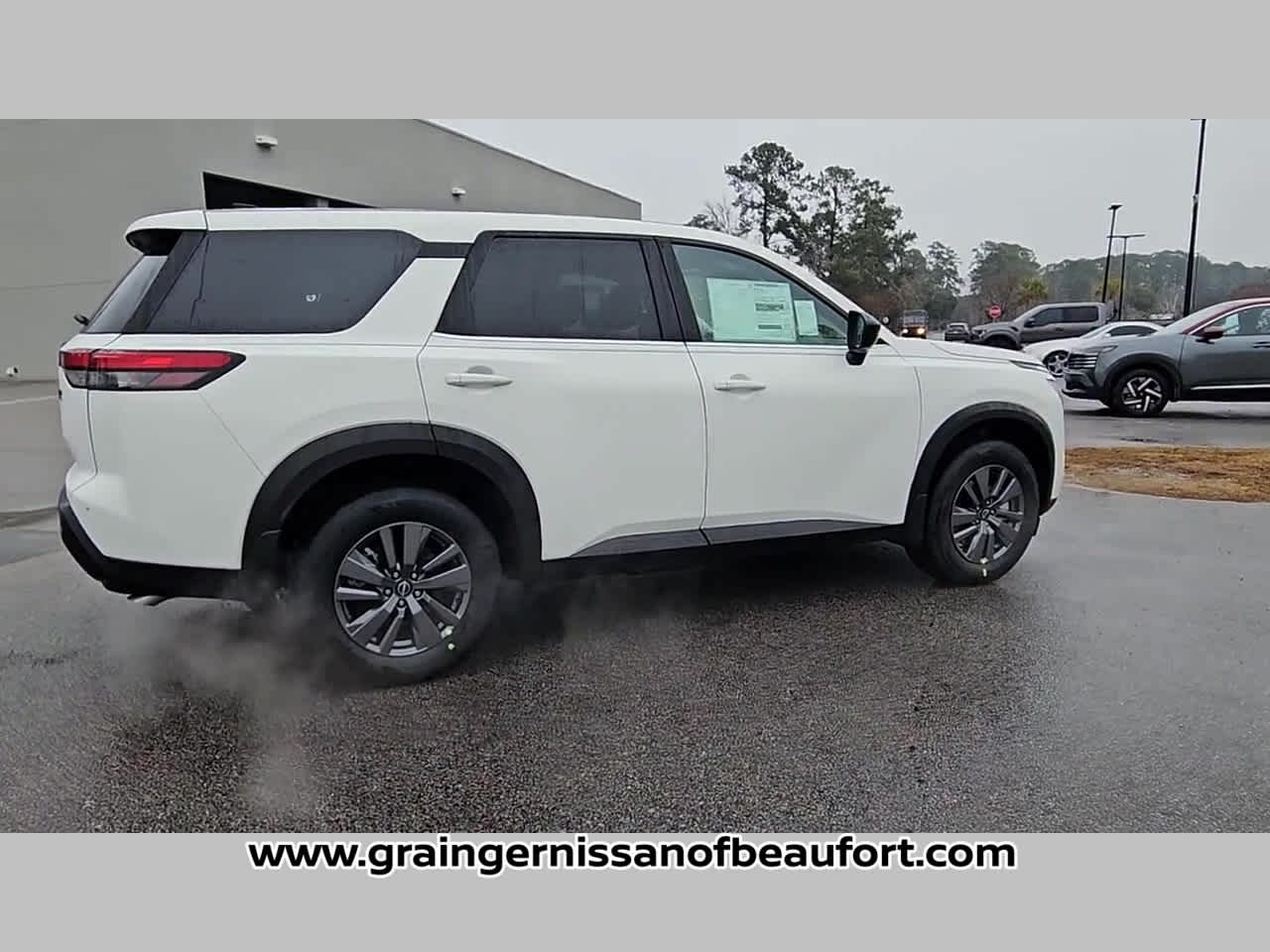 2026 Nissan Pathfinder S