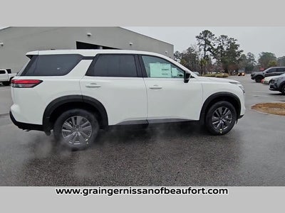 2026 Nissan Pathfinder S