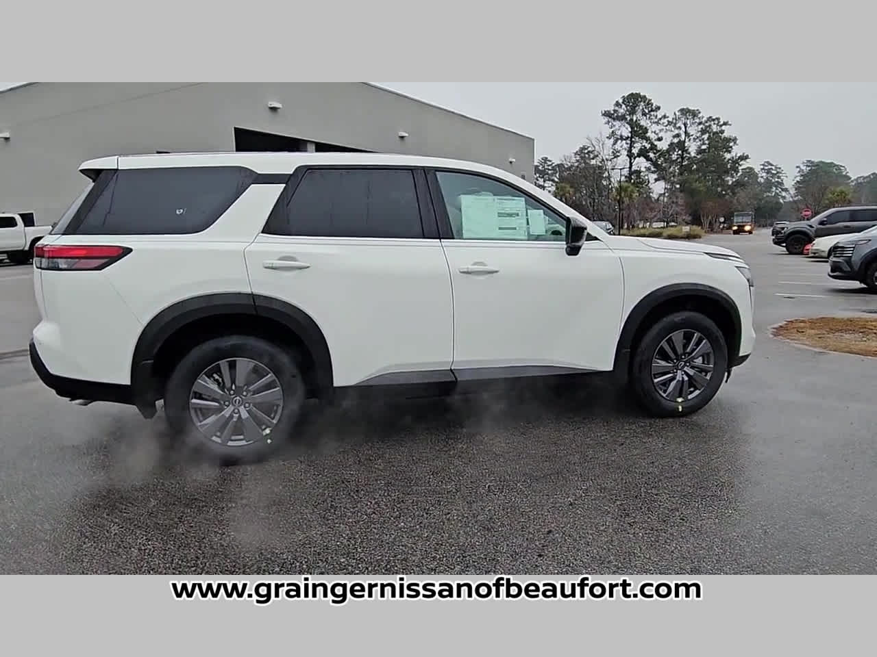 2026 Nissan Pathfinder S