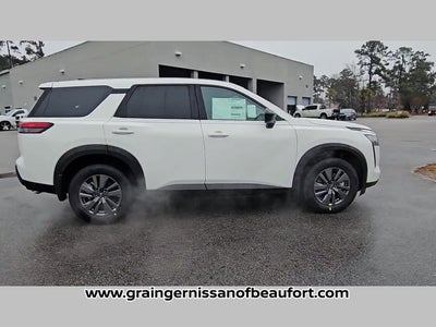 2026 Nissan Pathfinder S