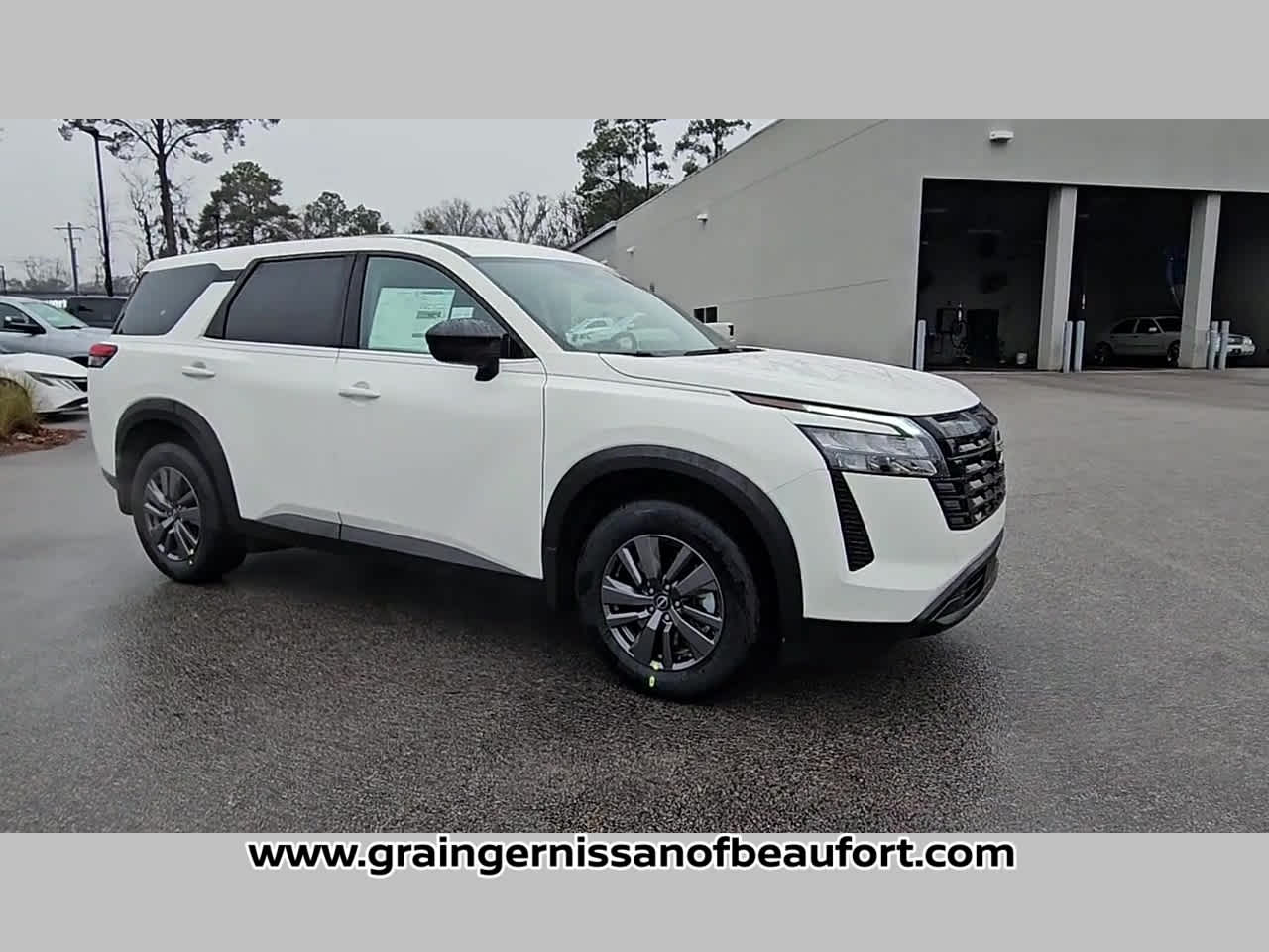 2026 Nissan Pathfinder S