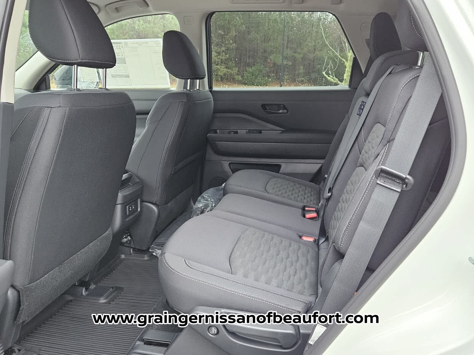 2026 Nissan Pathfinder S