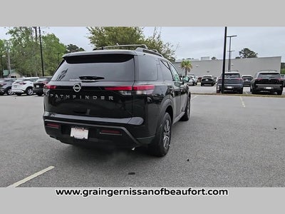 2026 Nissan Pathfinder SV