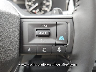 2026 Nissan Pathfinder SV