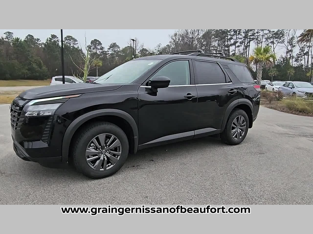 2026 Nissan Pathfinder SV