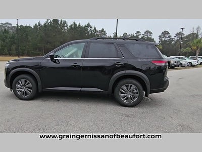 2026 Nissan Pathfinder SV
