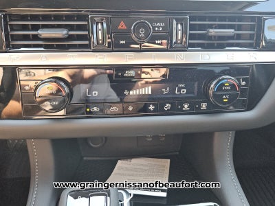 2026 Nissan Pathfinder SV