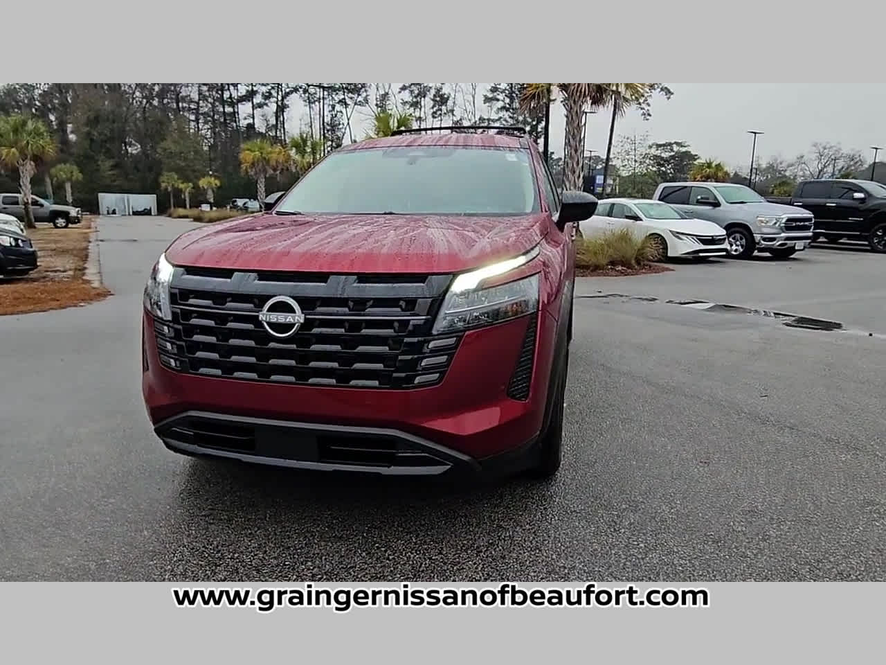 2026 Nissan Pathfinder SV