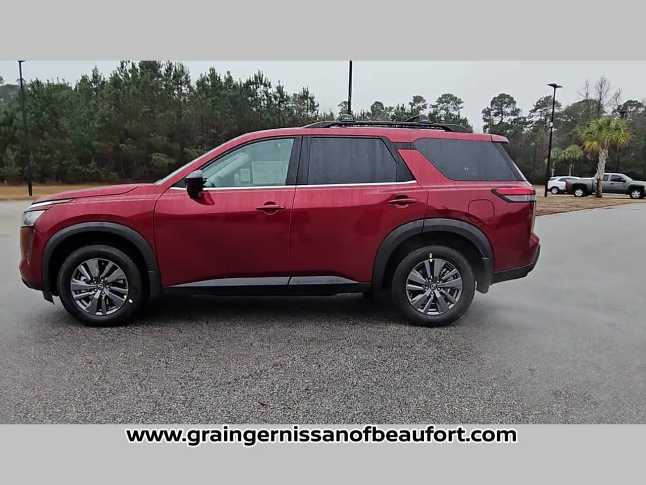 2026 Nissan Pathfinder SV