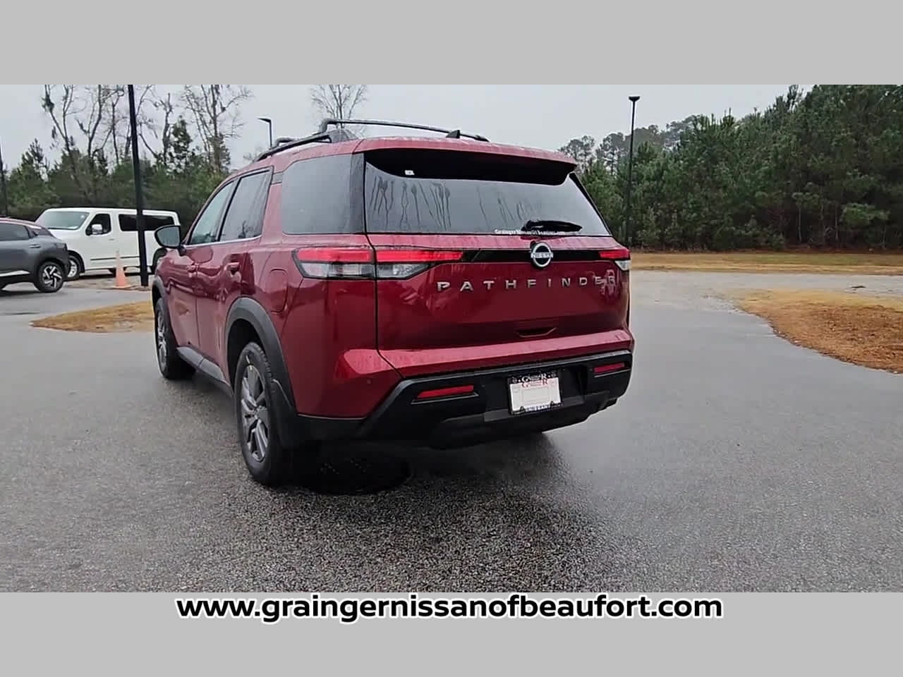 2026 Nissan Pathfinder SV