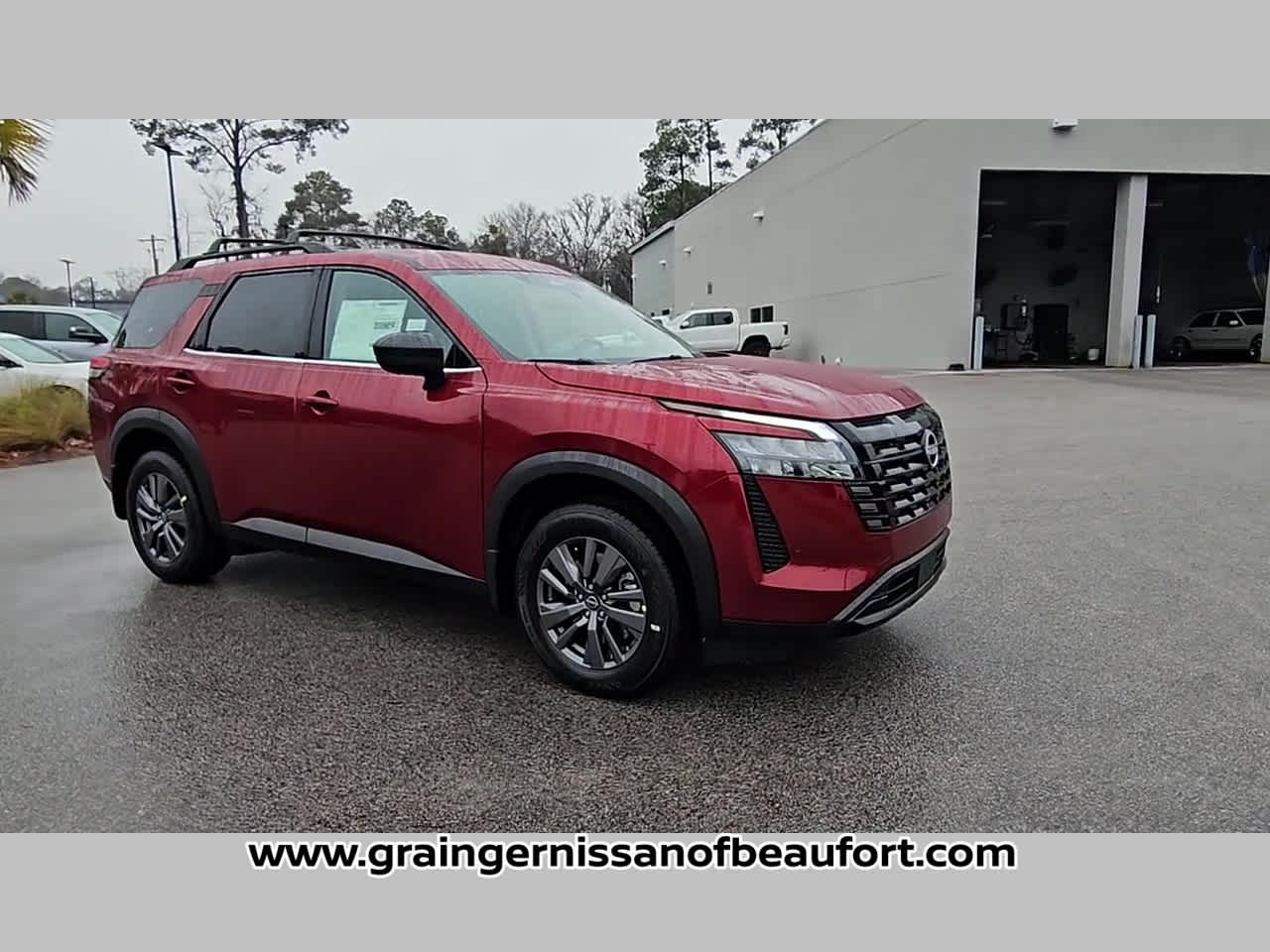 2026 Nissan Pathfinder SV