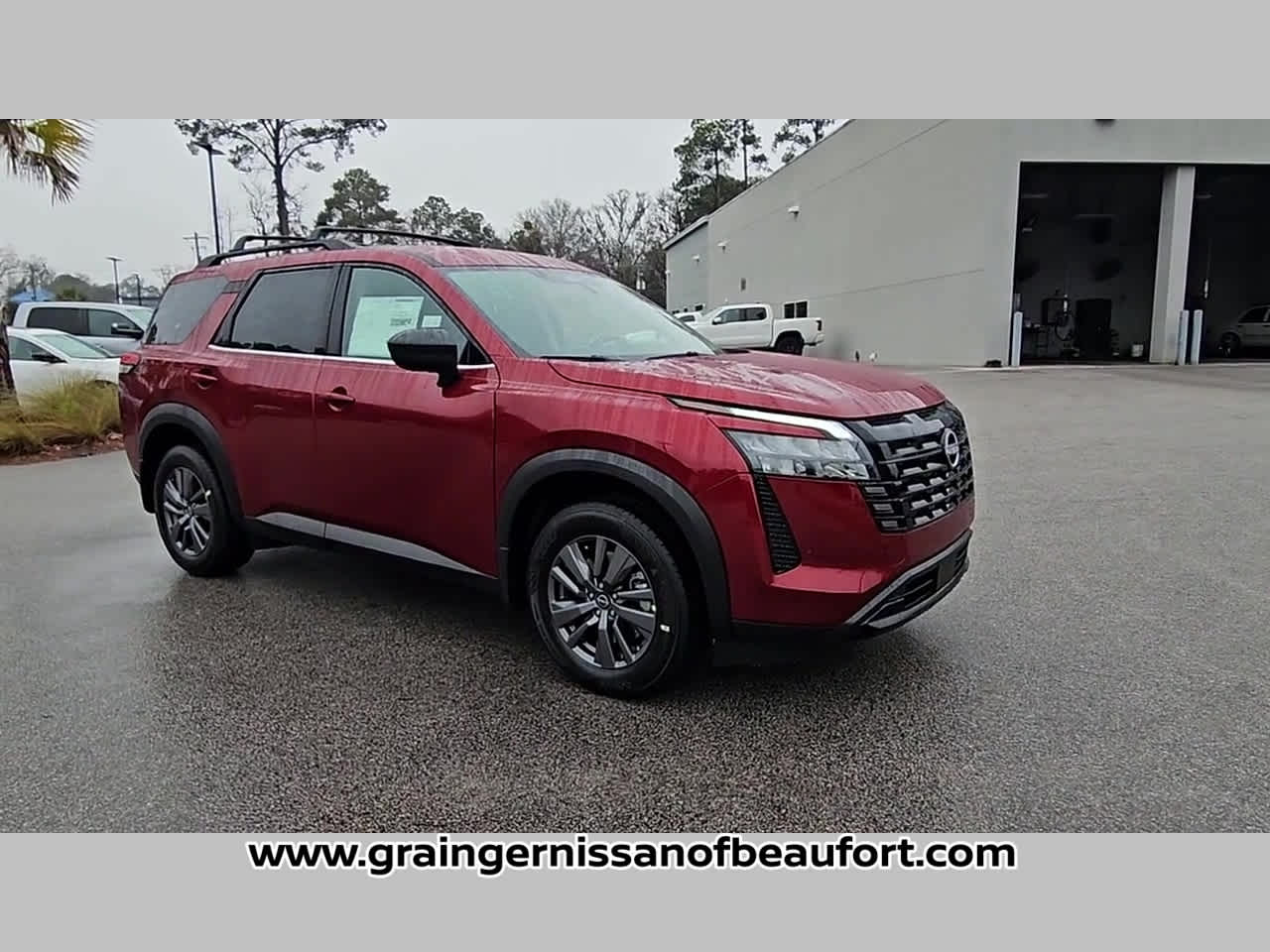 2026 Nissan Pathfinder SV