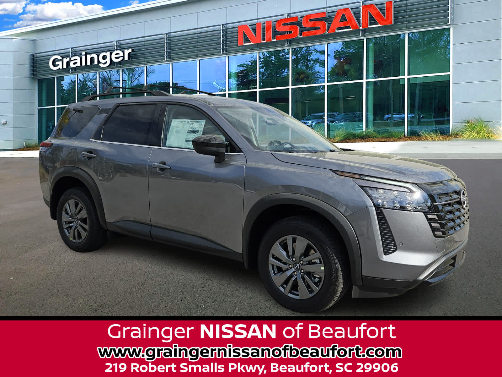 2026 Nissan Pathfinder SV