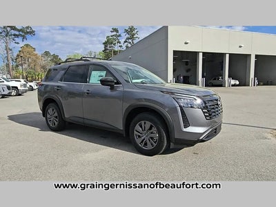 2026 Nissan Pathfinder SV