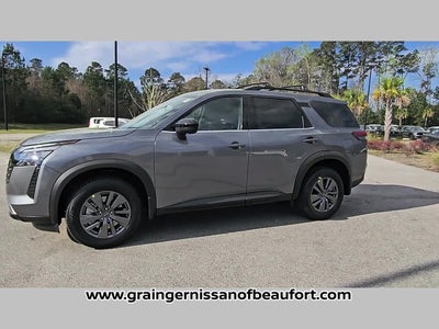 2026 Nissan Pathfinder SV