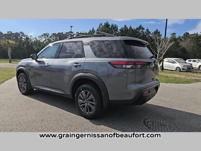 2026 Nissan Pathfinder SV