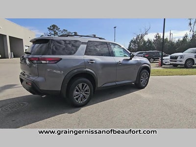 2026 Nissan Pathfinder SV