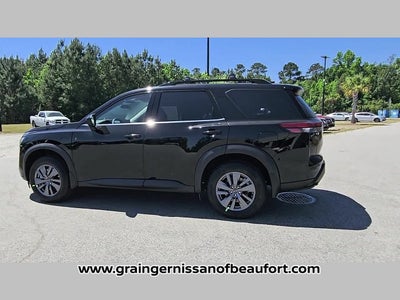 2026 Nissan Pathfinder SV