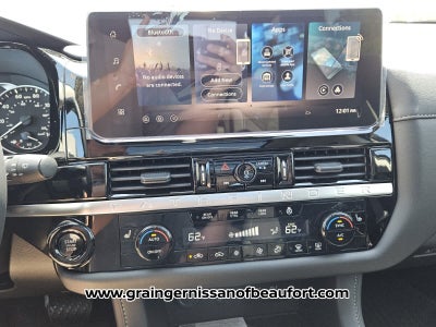 2026 Nissan Pathfinder SV