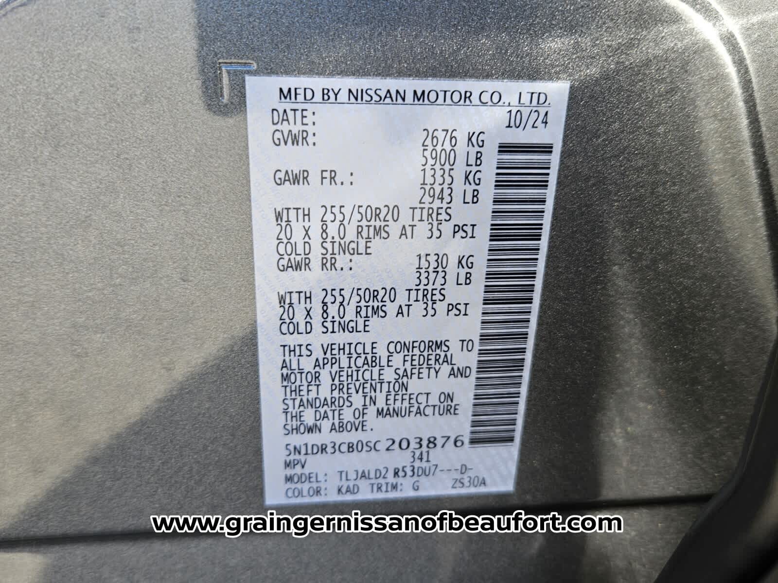 2025 Nissan Pathfinder SL