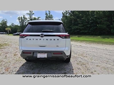 2026 Nissan Pathfinder SL
