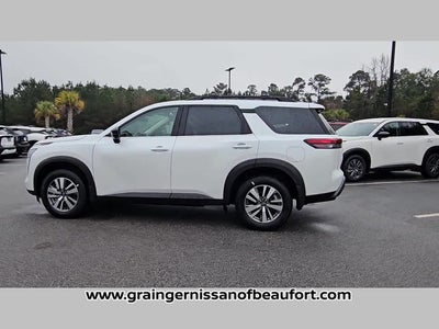 2026 Nissan Pathfinder SL