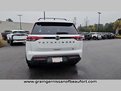 2026 Nissan Pathfinder SL