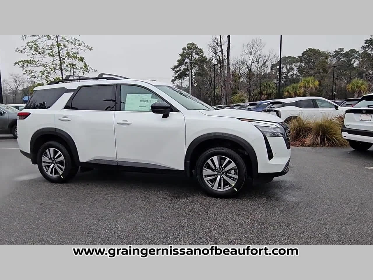 2026 Nissan Pathfinder SL