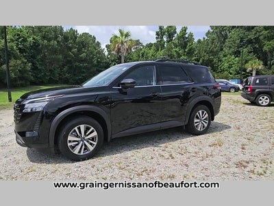 2026 Nissan Pathfinder SL