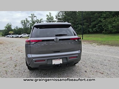 2026 Nissan Pathfinder SL