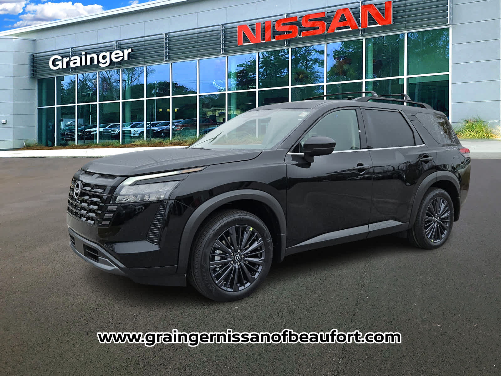 2026 Nissan Pathfinder SL