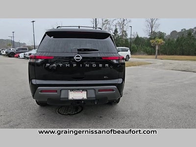 2026 Nissan Pathfinder SL