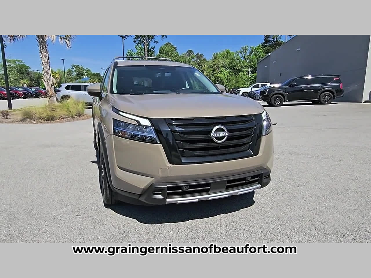 2023 Nissan Pathfinder Platinum