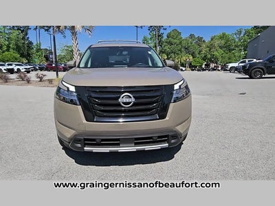 2023 Nissan Pathfinder Platinum