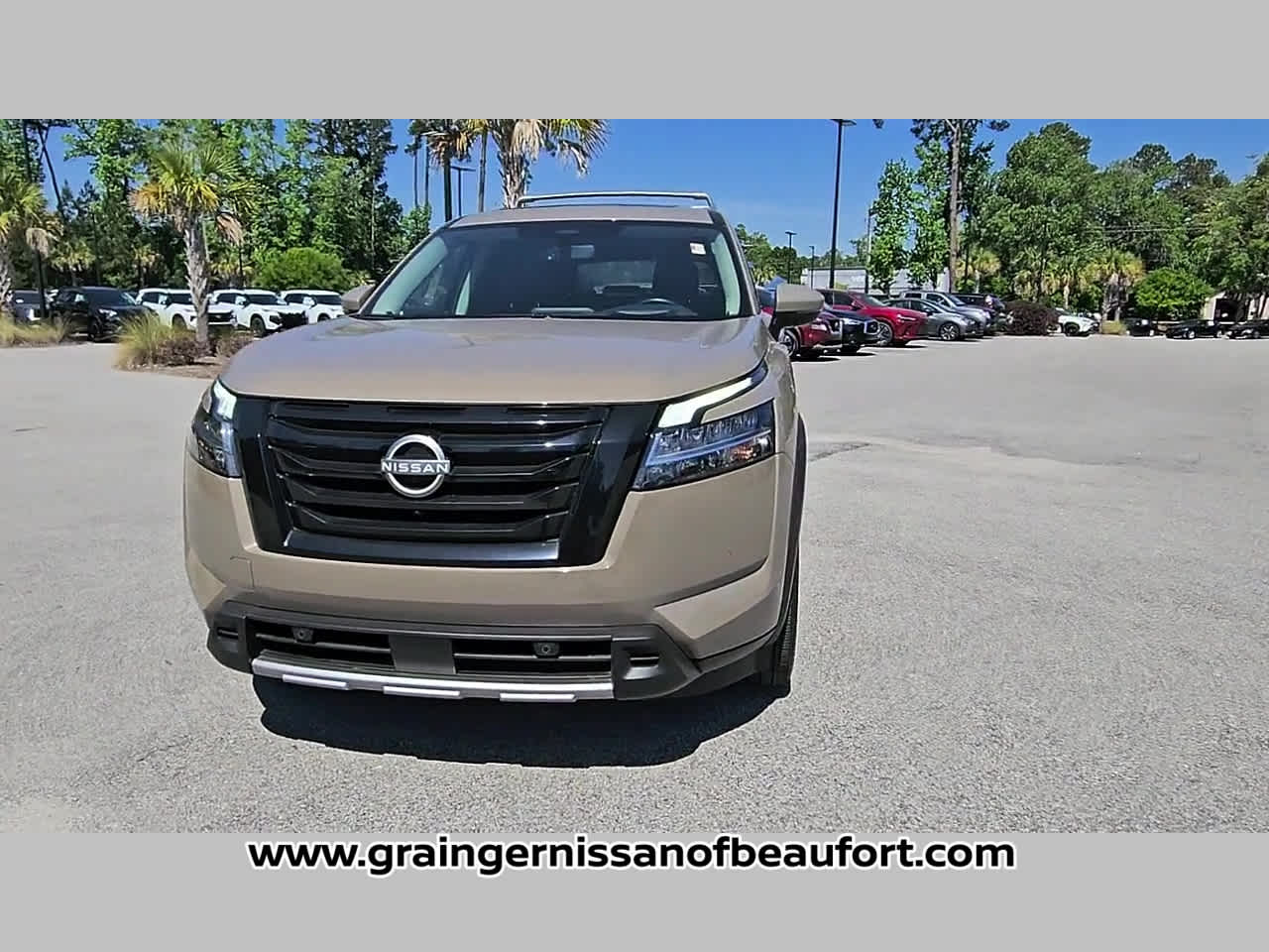 2023 Nissan Pathfinder Platinum