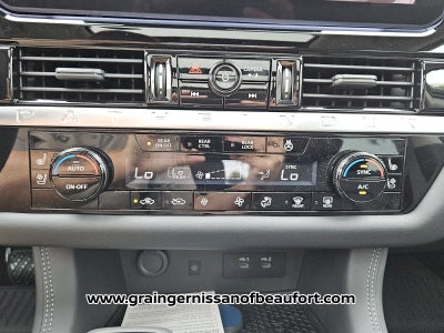2026 Nissan Pathfinder Platinum