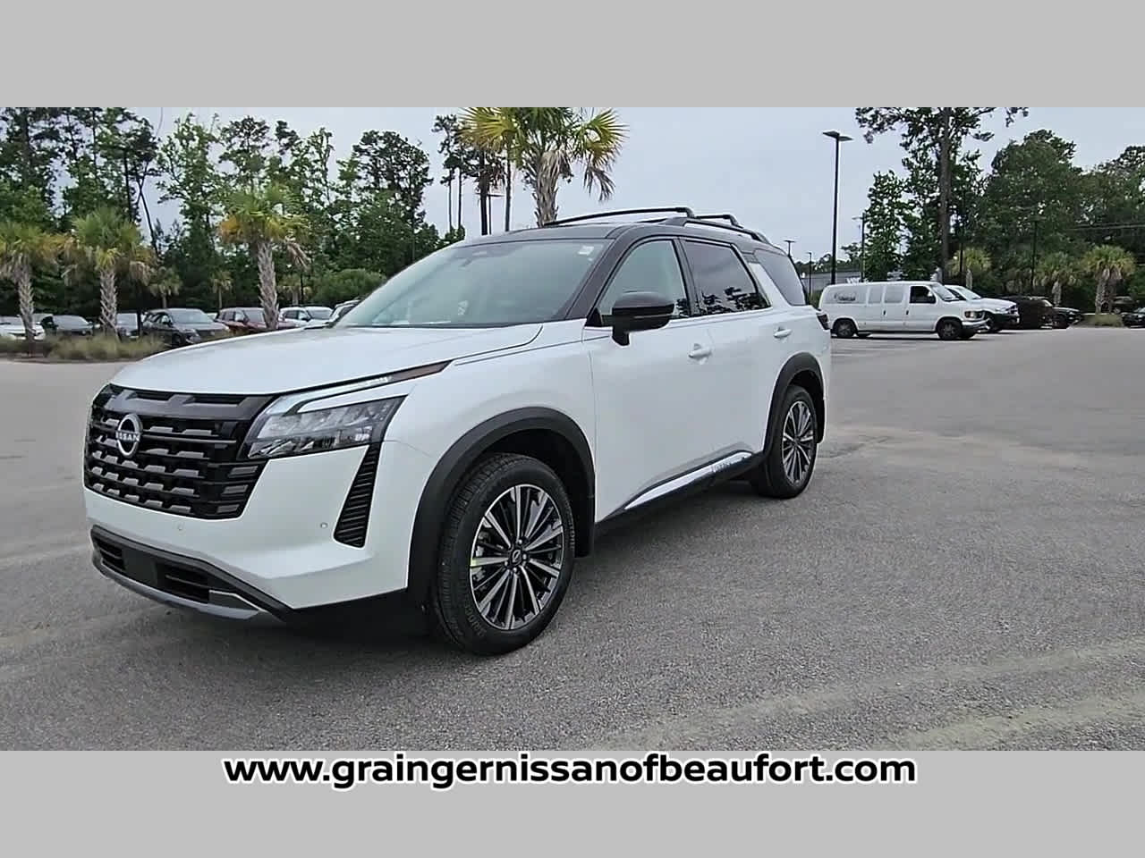 2026 Nissan Pathfinder Platinum