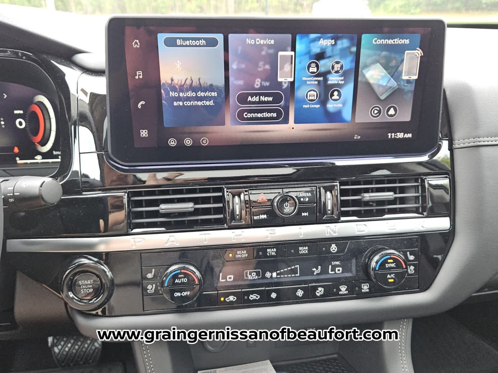 2026 Nissan Pathfinder Platinum