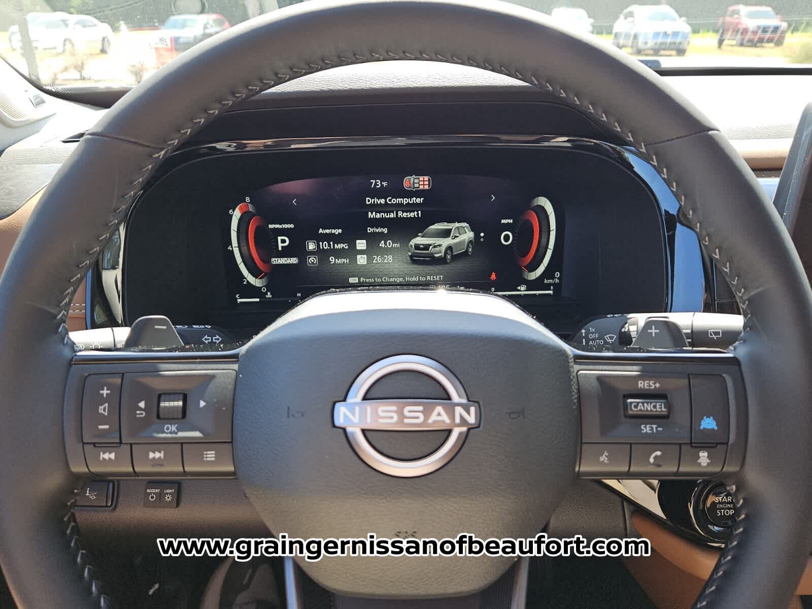 2026 Nissan Pathfinder Platinum